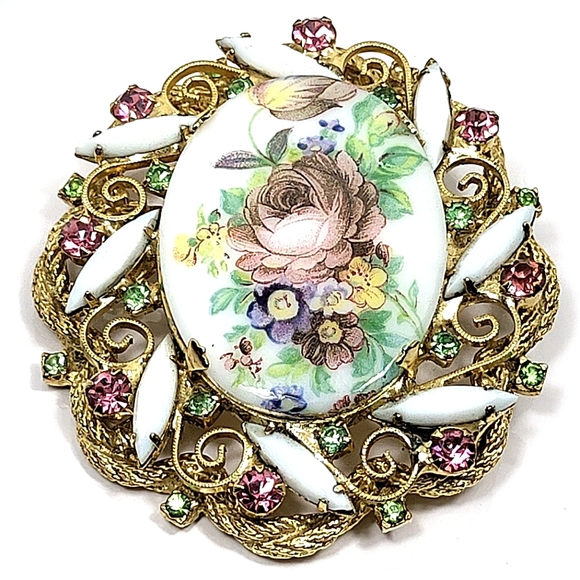 Vintage Jewelry - Vintage milk glass gold tone flower Brooch